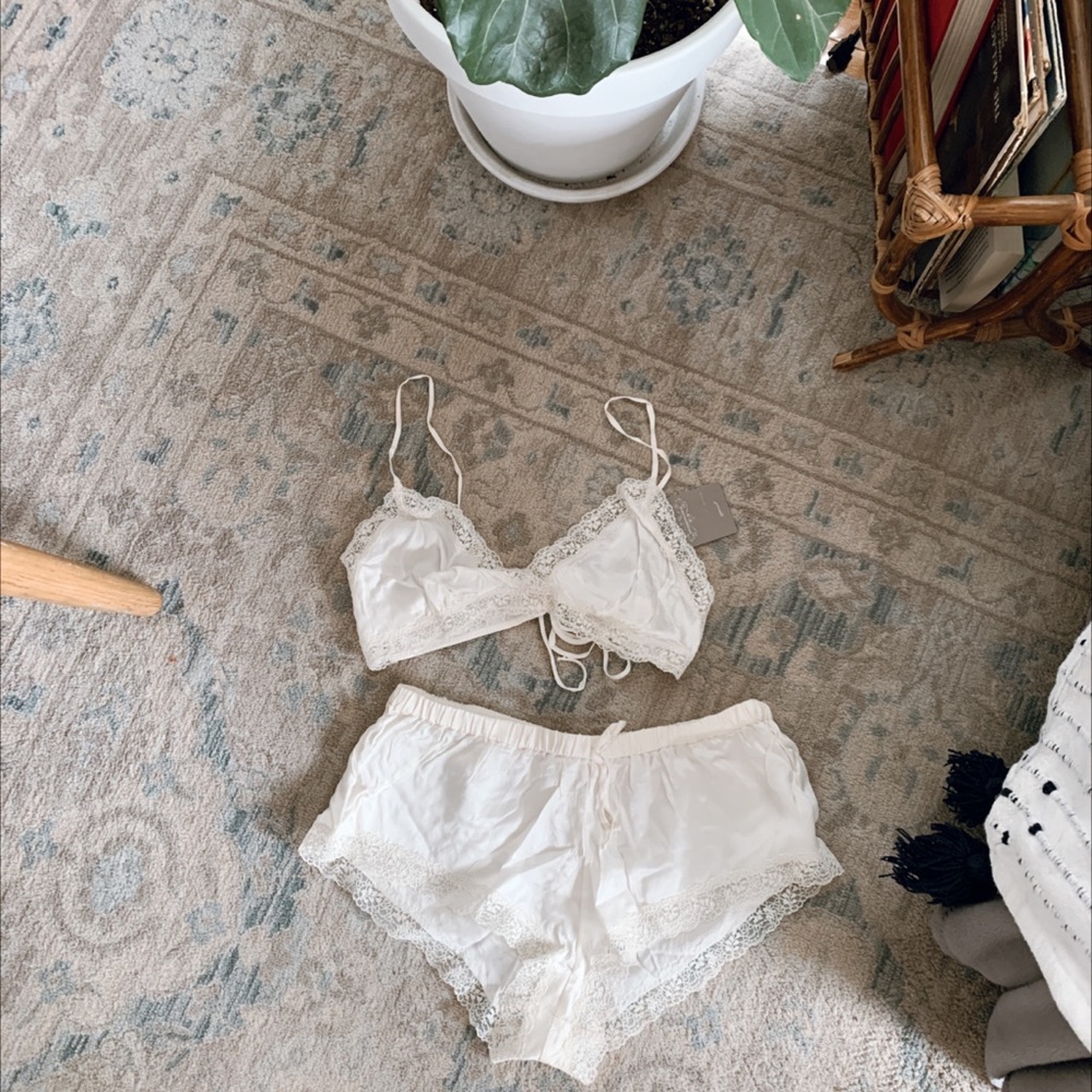 Anthropologie White Intimates Bra Set